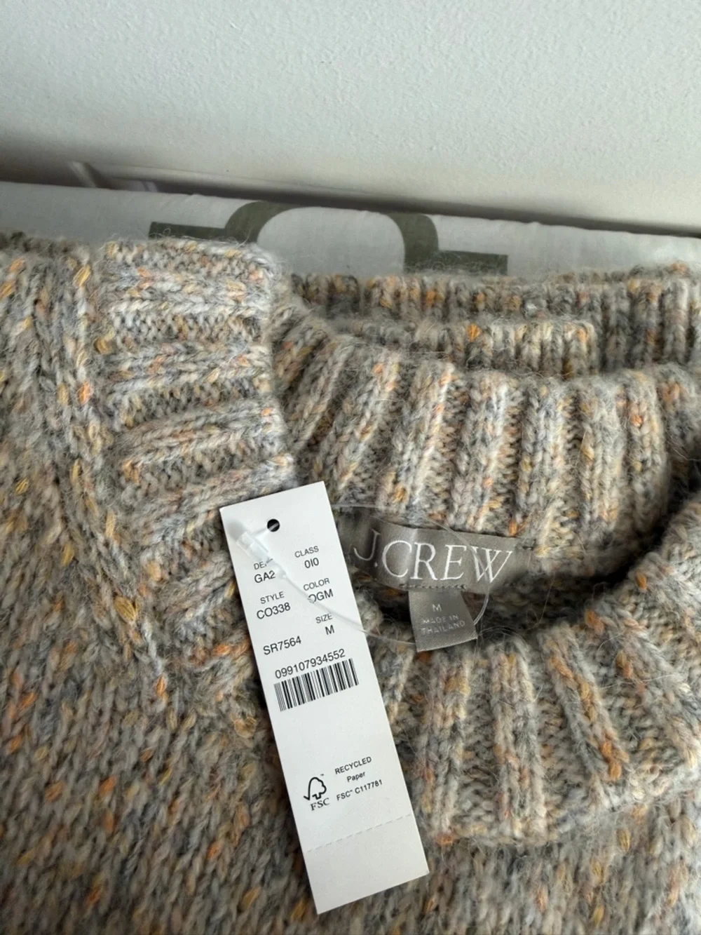 J.Crew Relaxed crewneck pullover NWT Size M - Picture 2 of 10